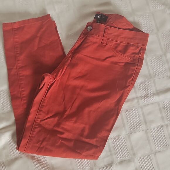Women's Red High-Waist Pants - Picture 10 of 16
